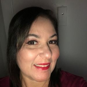 Meet your Posher, Ileana